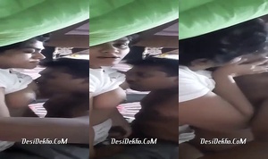 Sexy Tharki couple ne romantic andaaz mai kiya apne sareer ko garam
